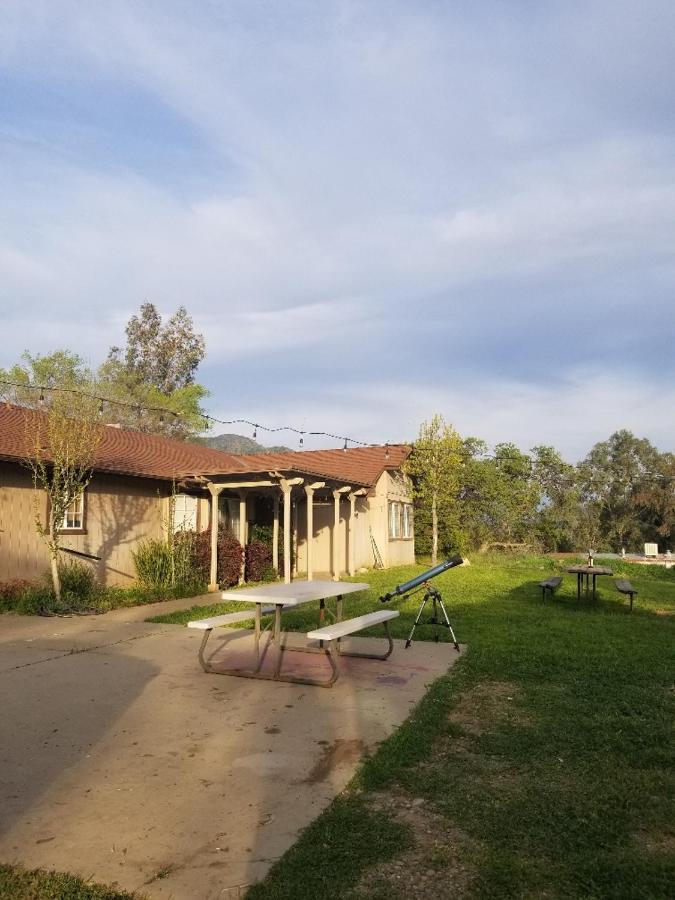St. Anna'S House ξενώνας Yokuts Valley  Εξωτερικό φωτογραφία